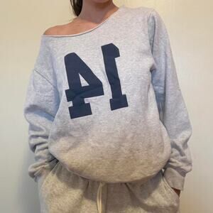 Brandy melville 14 sweatshirt cut